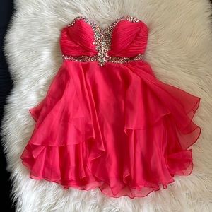 Elegant Strapless Pink Wedding Dress